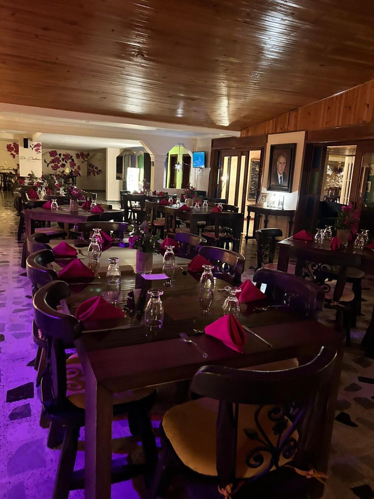 Di Carbone Hotel Gastrobar Факататива Экстерьер фото