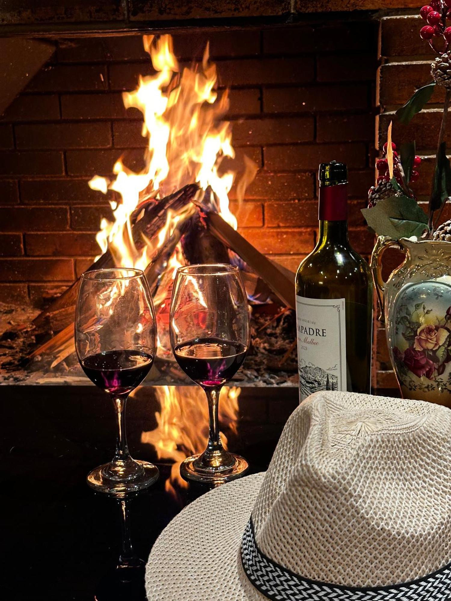 Di Carbone Hotel Gastrobar Факататива Экстерьер фото